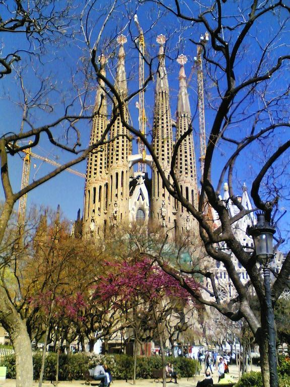 Gaudi Views Apartment Barcelona Exterior foto